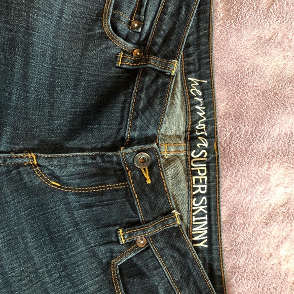 Bullhead Denim - Bullhead super skinny jeans. Long